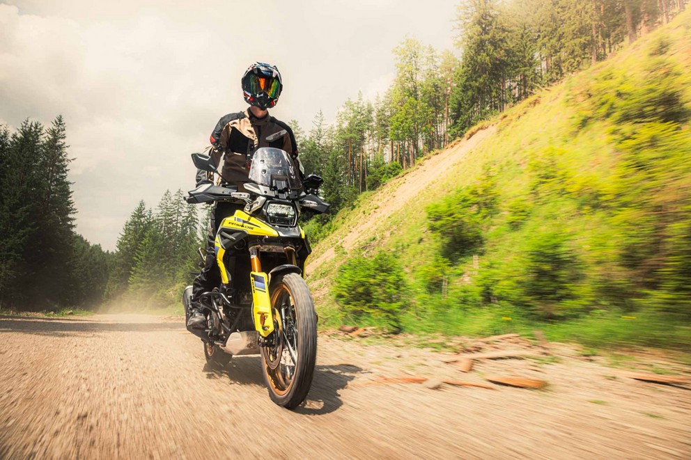 Suzuki V-Strom 1050 DE büyük 1000PS Offroad Testi 2024 - Resim 23