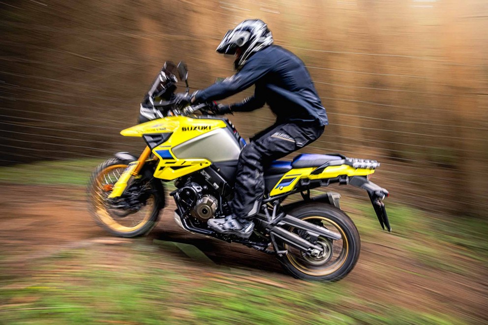 Suzuki V-Strom 1050 DE na velikem 1000PS offroad testu 2024 - Slika 33