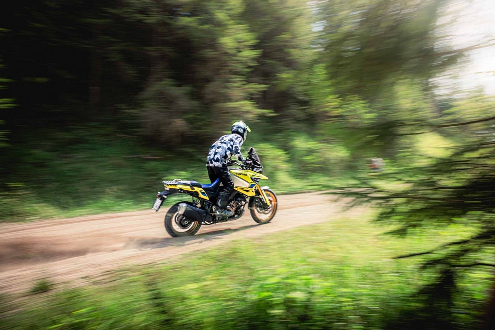 Suzuki V-Strom 1050 DE a nagy 1000PS tereptesztben 2024 - Kép 40