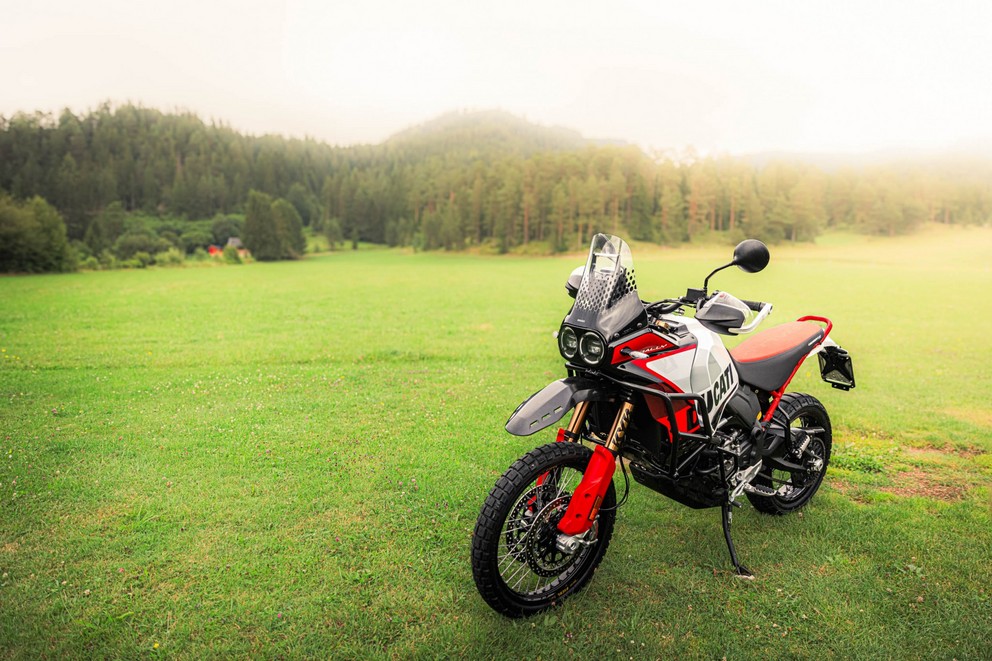 Ducati Desert X no grande teste offroad 1000PS 2024 - Imagem 37