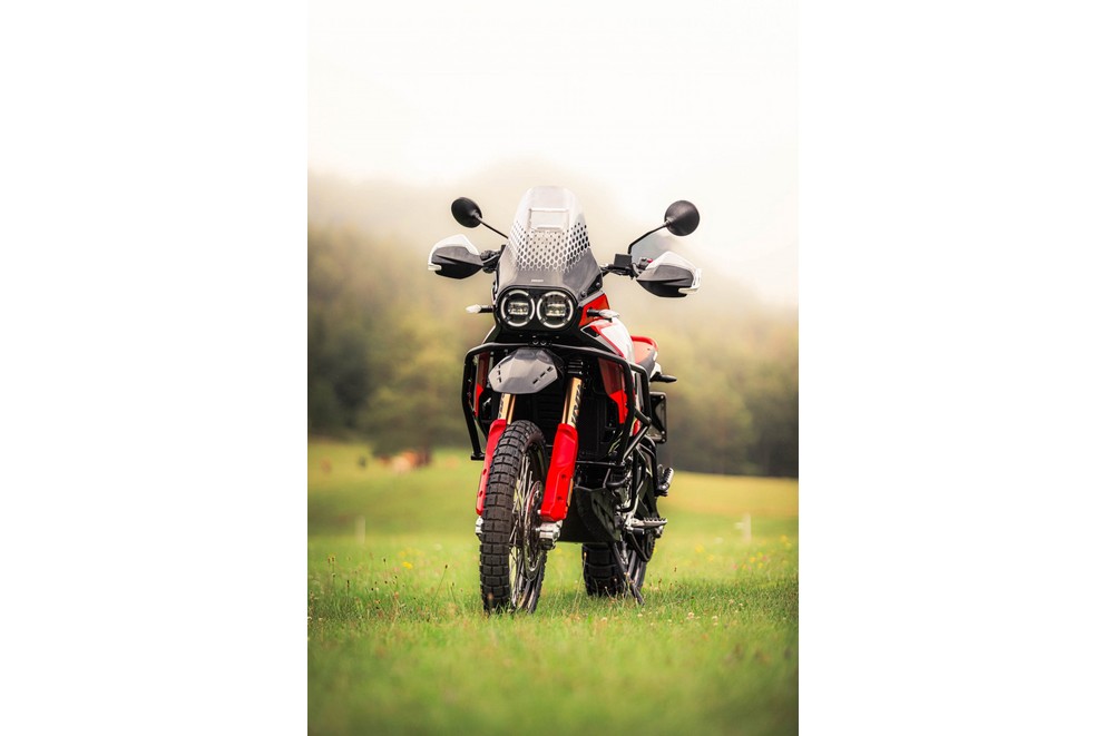 Ducati Desert X v velikem 1000PS Offroad testu 2024 - Slika 40