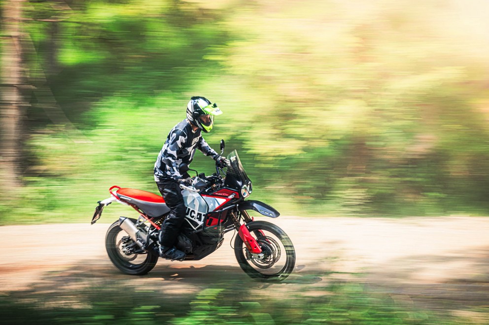 Ducati Desert X i det stora 1000PS offroad-testet 2024 - Bild 27