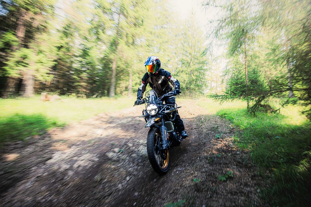 Royal Enfield Himalayan 452 in de grote 1000PS Offroad Test 2024 - afbeelding 2