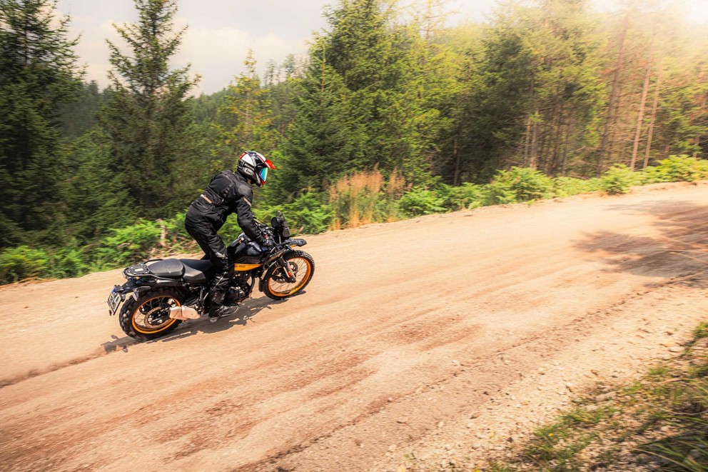 Royal Enfield Himalayan 452 in the comprehensive 1000PS Off-Road Test 2024 - Image 5