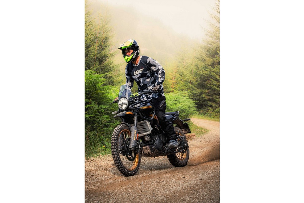 Royal Enfield Himalayan 452 dans le grand test tout-terrain 1000PS 2024 - Image 8