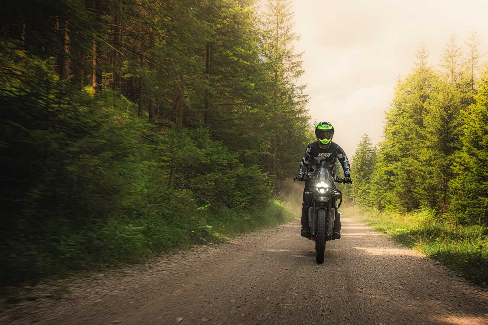 Royal Enfield Himalayan 452 ve velkém 1000PS off-road testu 2024 - Obrázek 9