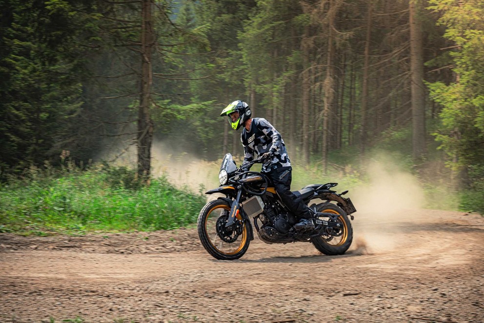 Royal Enfield Himalayan 452 in de grote 1000PS Offroad Test 2024 - afbeelding 18