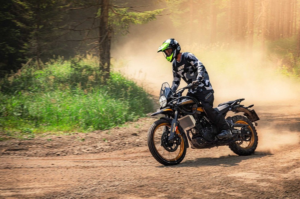 Royal Enfield Himalayan 452 dans le grand test tout-terrain 1000PS 2024 - Image 20