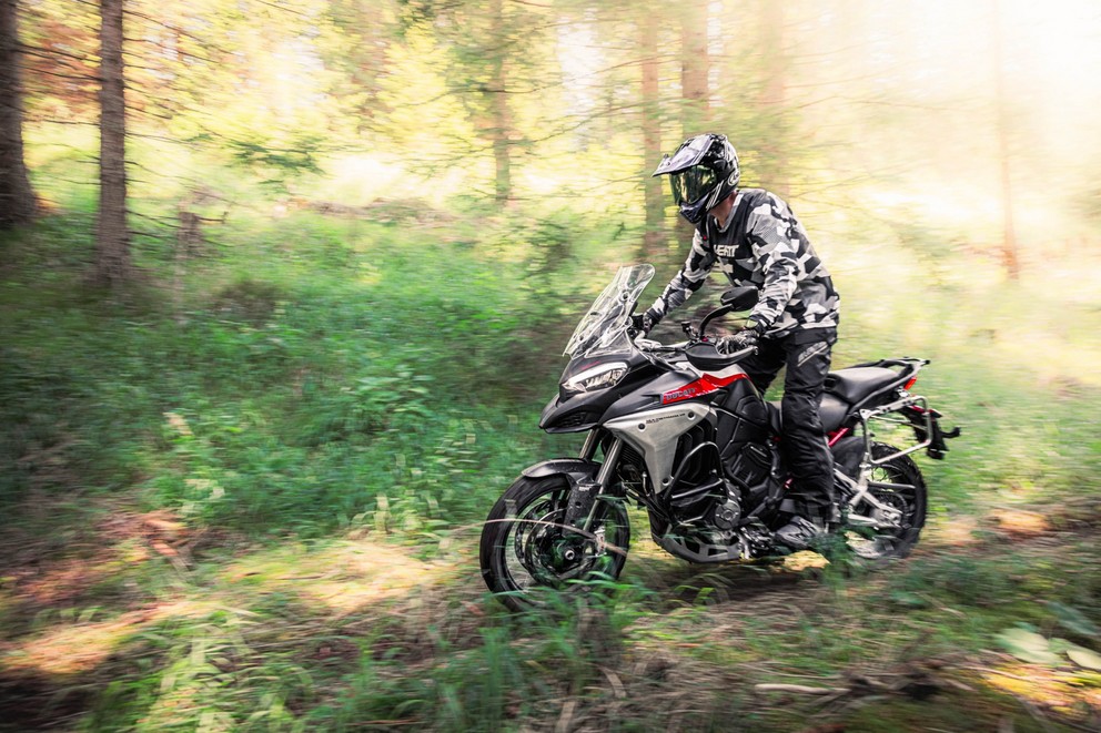 Ducati Multistrada V4 Rally in the 1000PS Offroad Test 2024 - Image 2