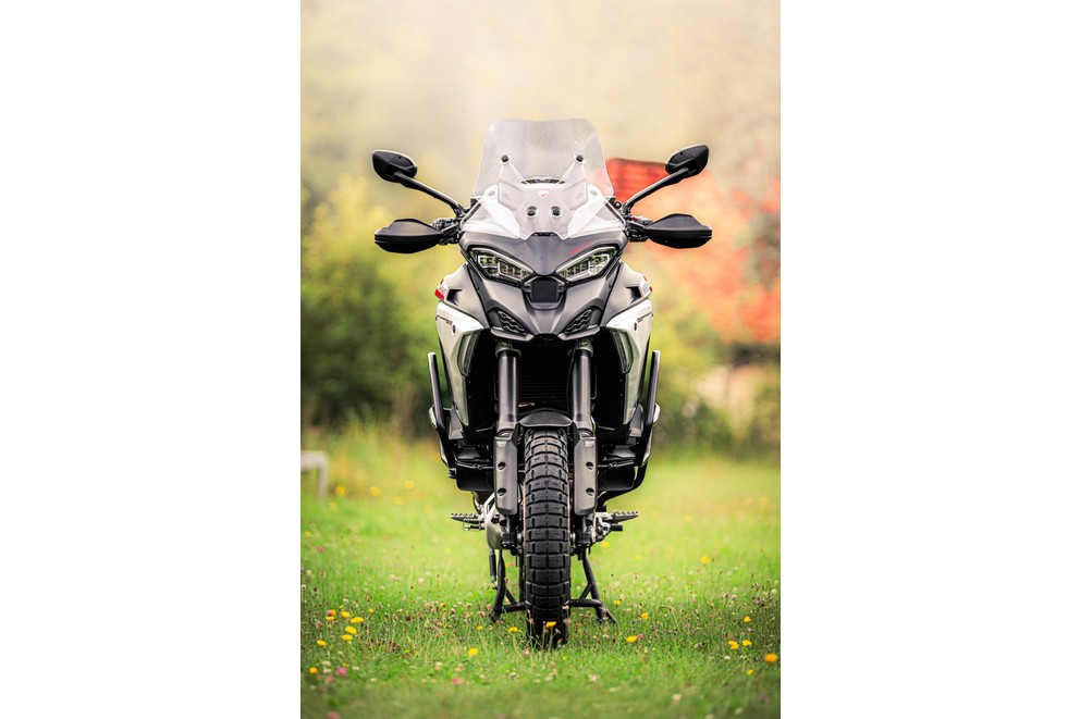 Ducati Multistrada V4 Rally dans le test off-road 1000PS 2024 - Image 4