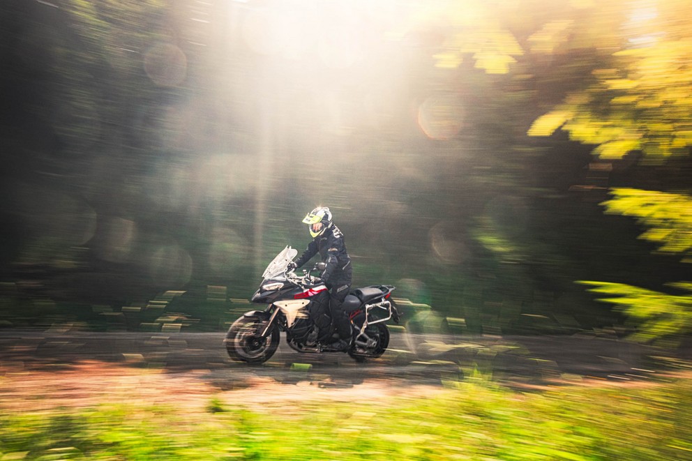 Ducati Multistrada V4 Rally dans le test off-road 1000PS 2024 - Image 36