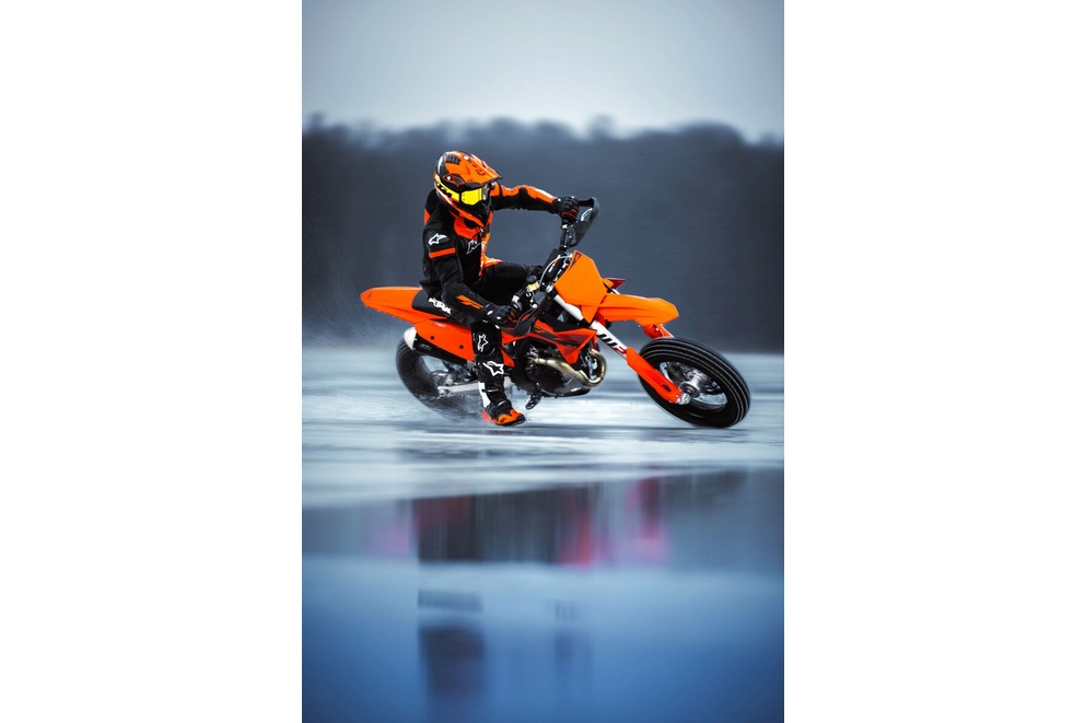 New KTM SMR 450 2025 - Image 24