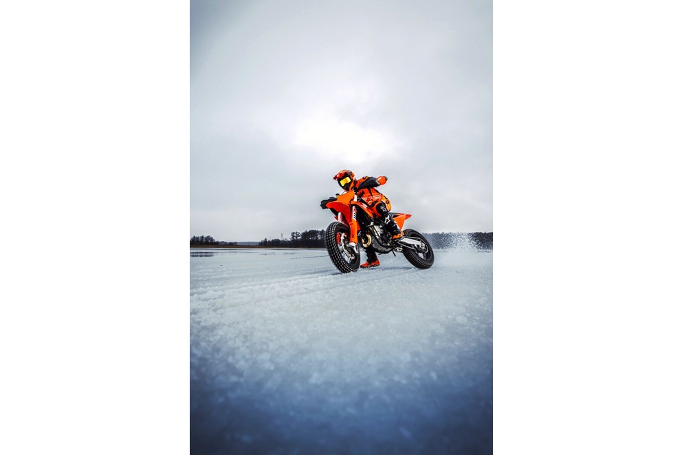 New KTM SMR 450 2025 - Image 27