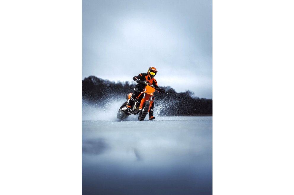 Nova KTM SMR 450 2025 - Imagem 30