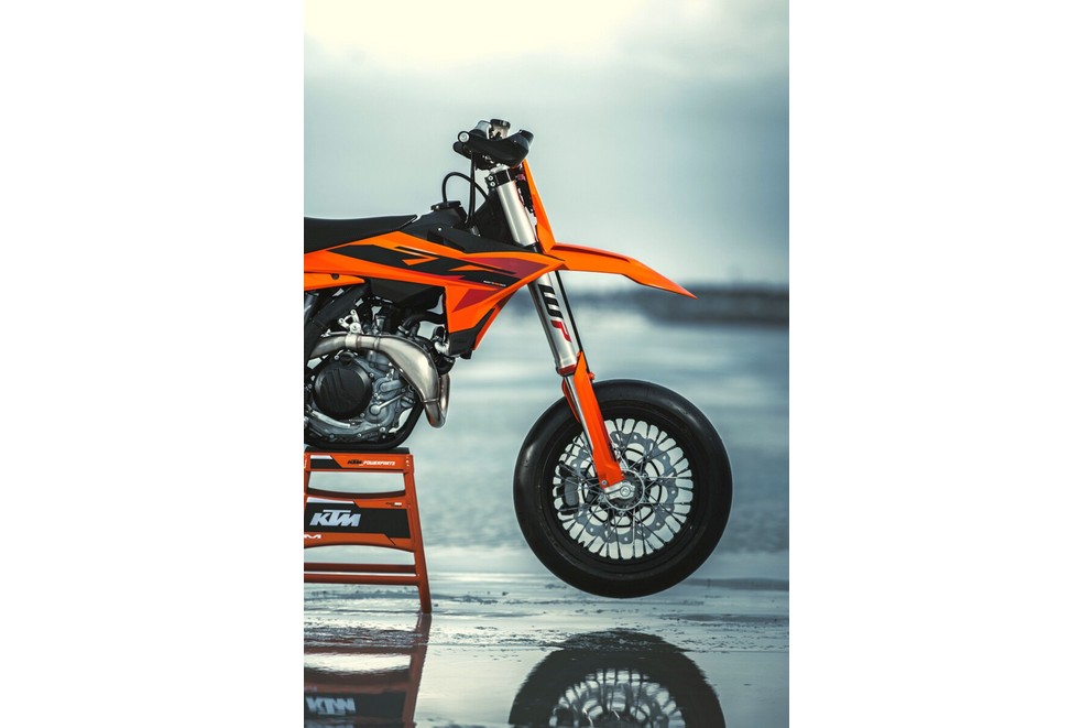 Nova KTM SMR 450 2025 - Imagem 47