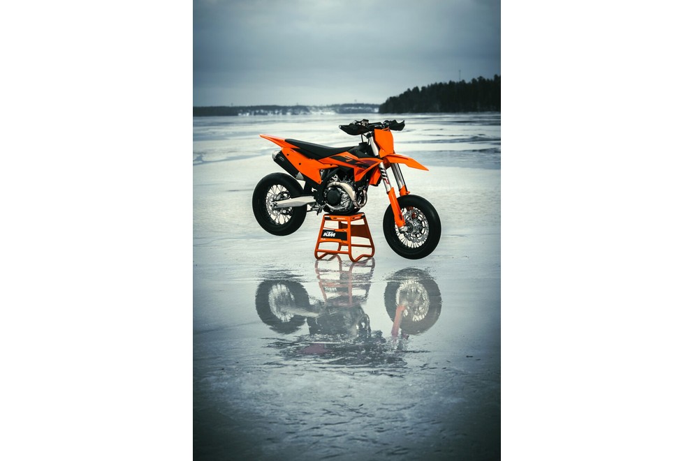 Nueva KTM SMR 450 2025 - Imagen 49