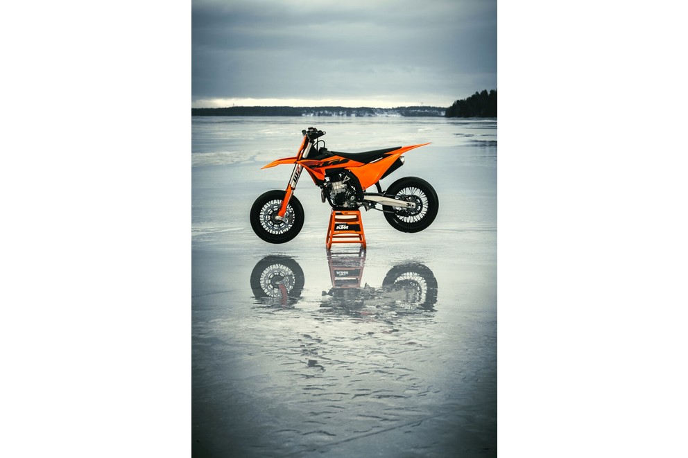 Nova KTM SMR 450 2025 - Imagem 55