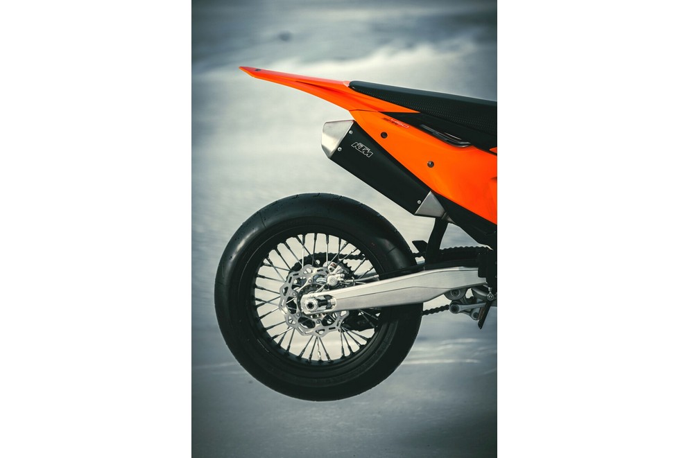 Nueva KTM SMR 450 2025 - Imagen 60