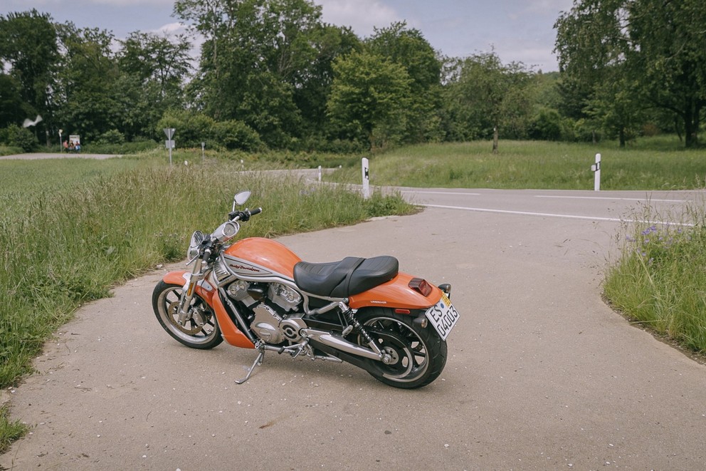 Harley-Davidson V-Rod VRSCR Street Rod begagnad test - Bild 23