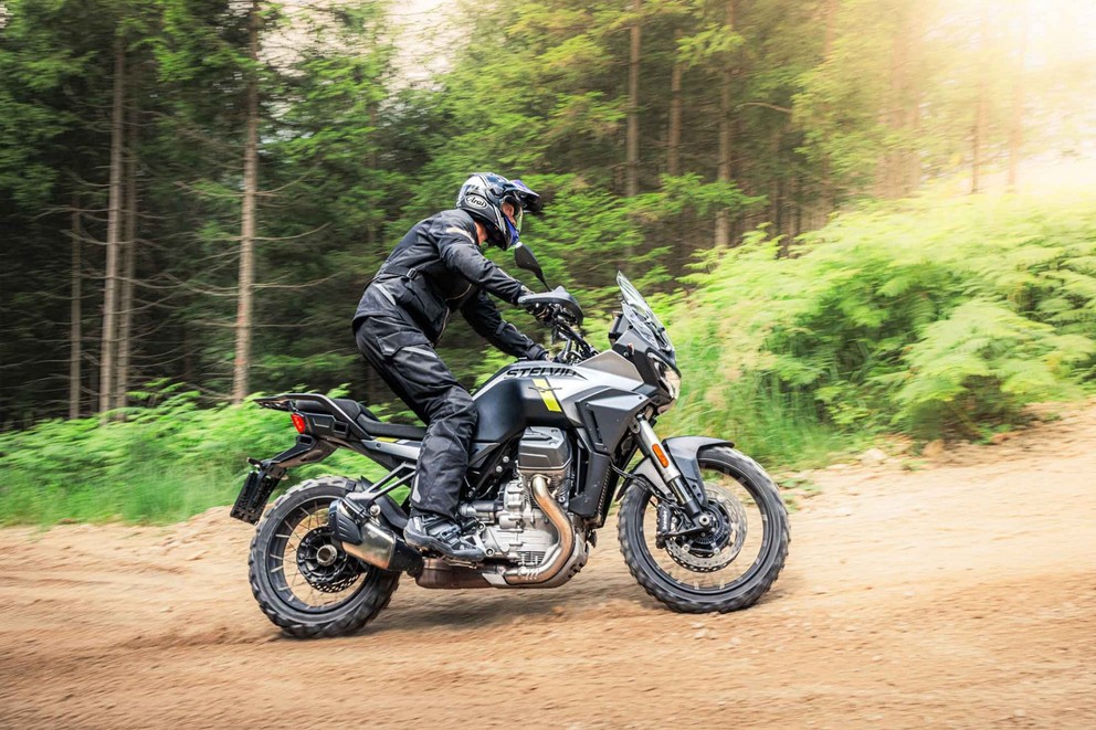 Moto Guzzi Stelvio in the 1000PS Offroad Test 2024 - Image 11