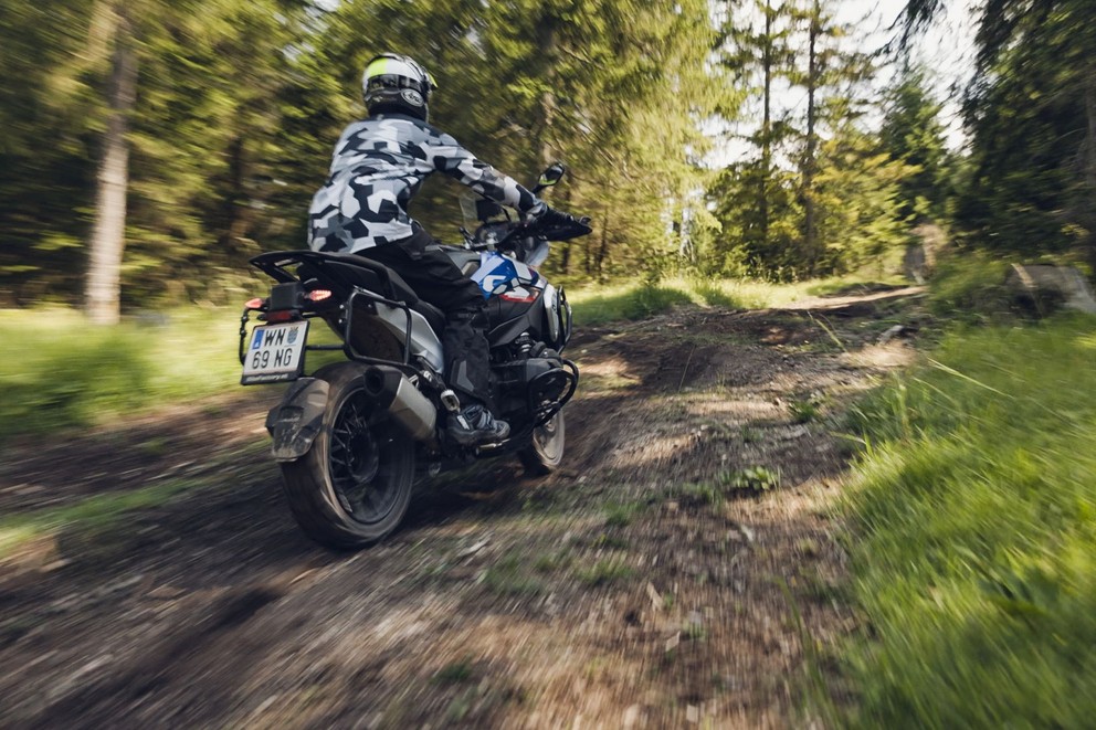 'Adventure bike top class in the big off-road test 2024' - Image 46