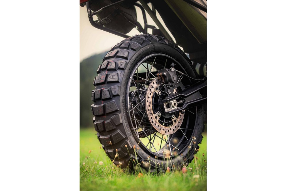 '21-inch adventure bikes in the big off-road comparison & test 2024' - Image 69