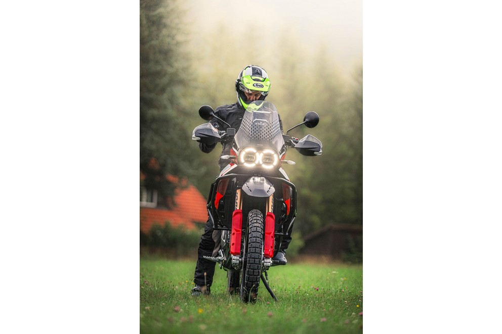 Grand comparatif et test 2024 des motos d’aventure de 21 pouces en tout-terrain - Image 68