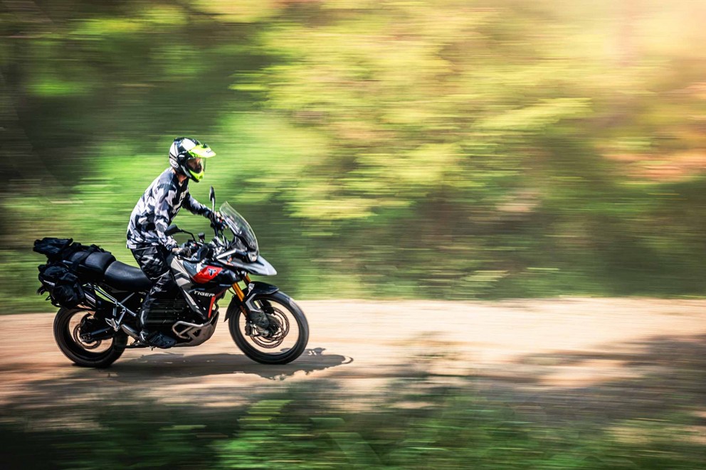 '21-inch adventure bikes in the big off-road comparison & test 2024' - Image 86