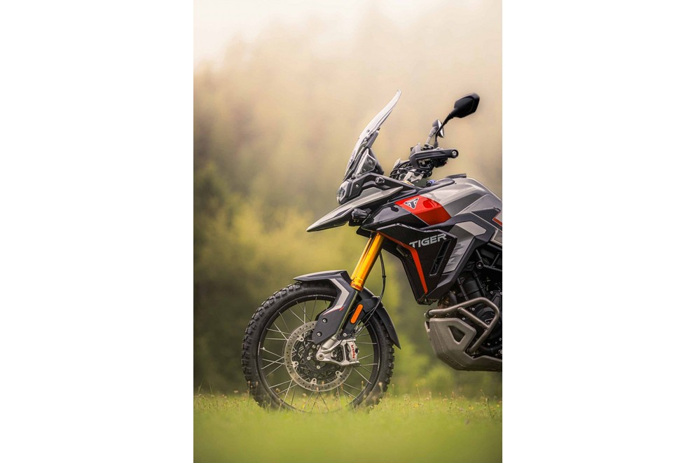 Grand comparatif et test 2024 des motos d’aventure de 21 pouces en tout-terrain - Image 35