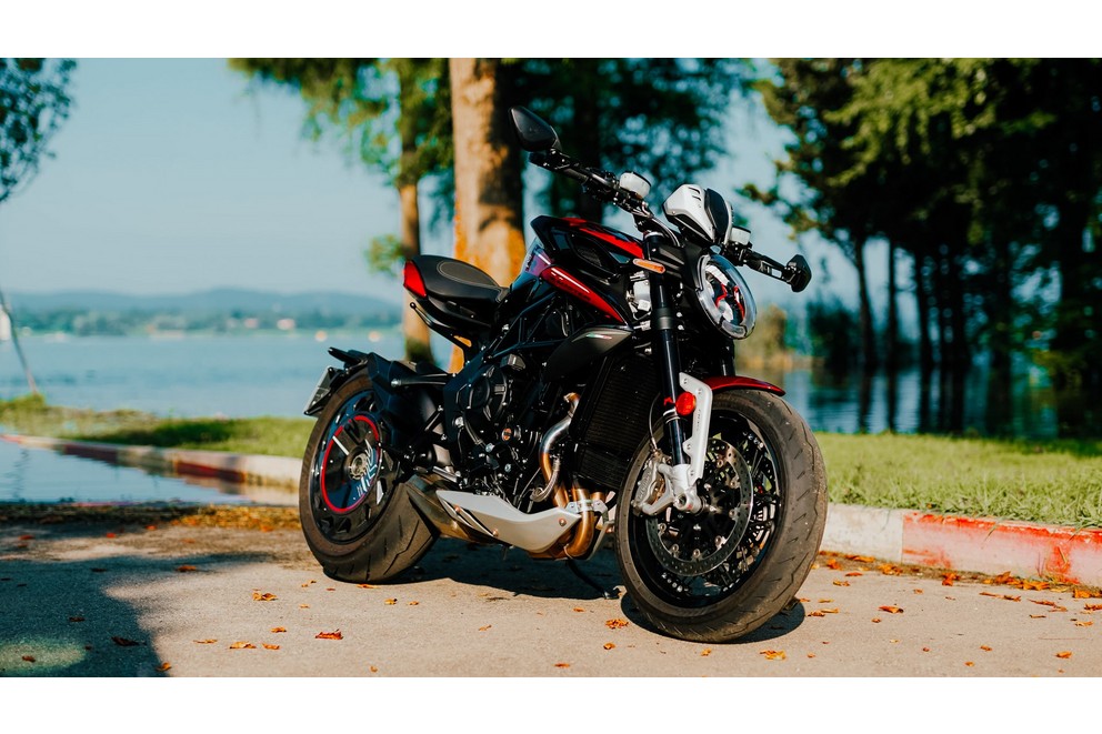 MV Agusta Dragster 800 RR SCS 2024 - Immagine 37