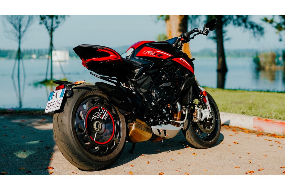 MV Agusta Dragster 800 RR SCS 2024 - Immagine 50