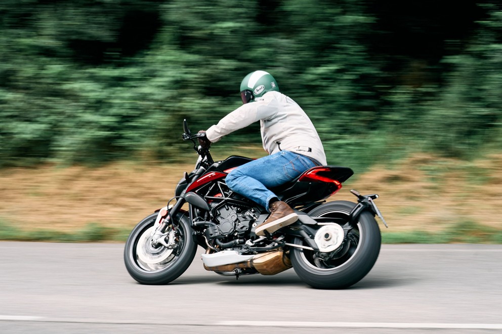 MV Agusta Dragster 800 RR SCS 2024 - Obrázek 17