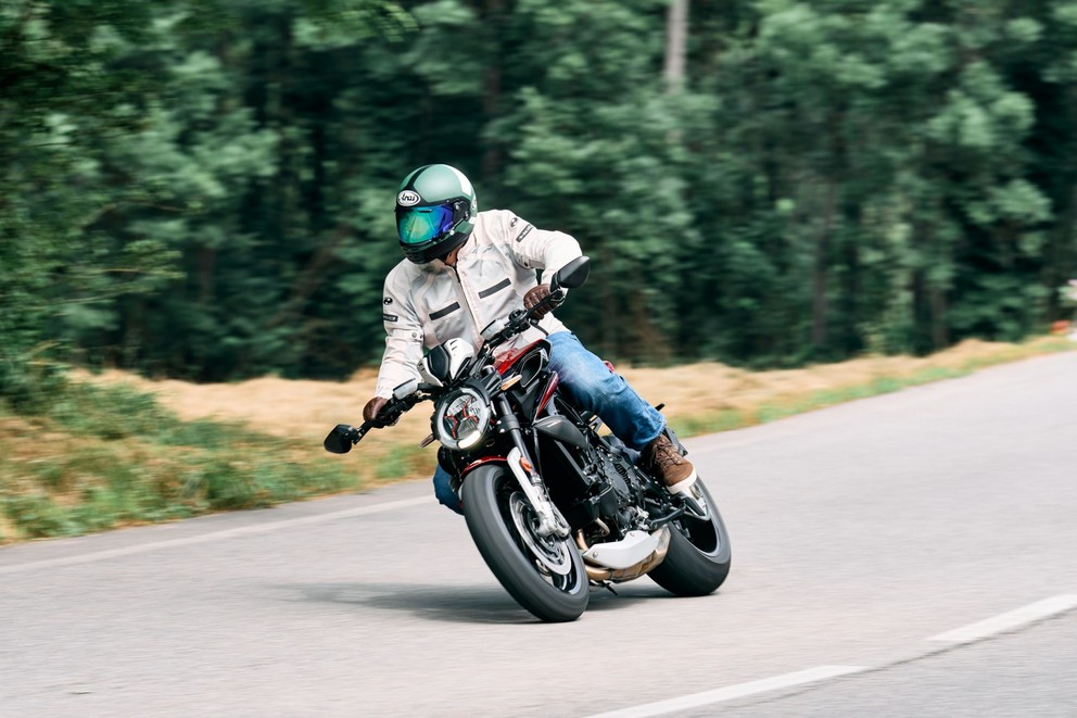 MV Agusta Dragster 800 RR SCS 2024 - Kép 16