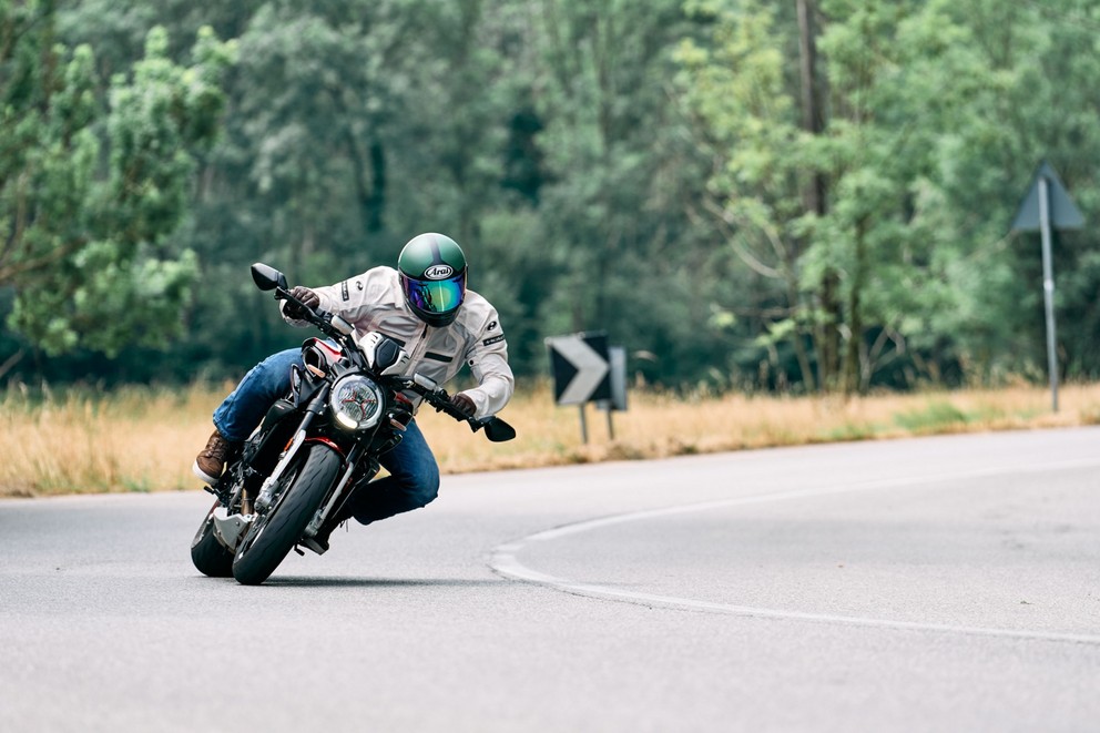 MV Agusta Dragster 800 RR SCS 2024 - Kép 15