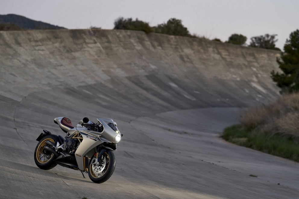 MV Agusta Superveloce 800 S 2024 - Imagem 3