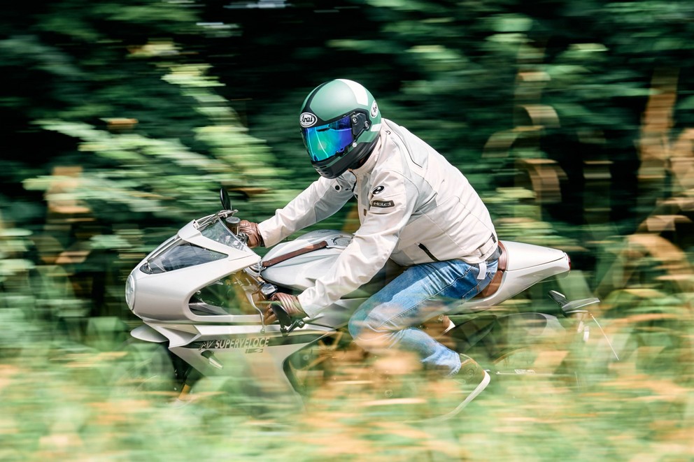 MV Agusta Superveloce 800 S 2024 - Obrázek 34