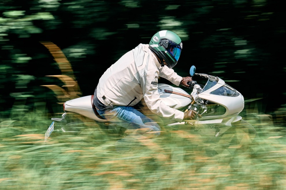 MV Agusta Superveloce 800 S 2024 - Obrázek 21