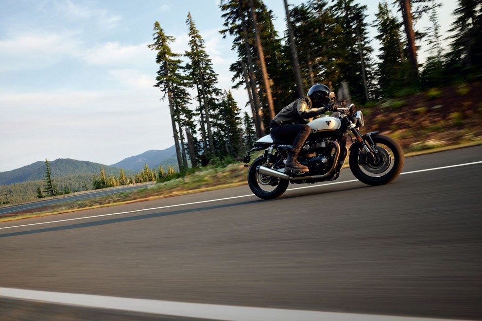 Triumph Speed Twin 1200 & Speed Twin 1200 RS 2025 - Слика 33