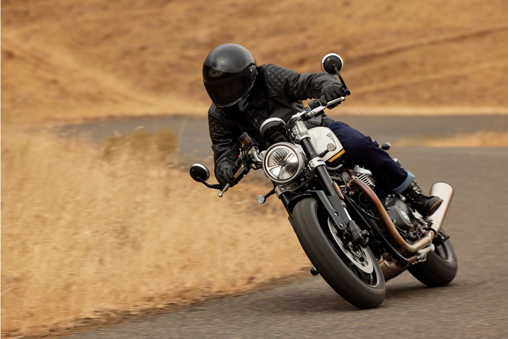 Triumph Speed Twin 1200 & Speed Twin 1200 RS 2025 - Слика 91