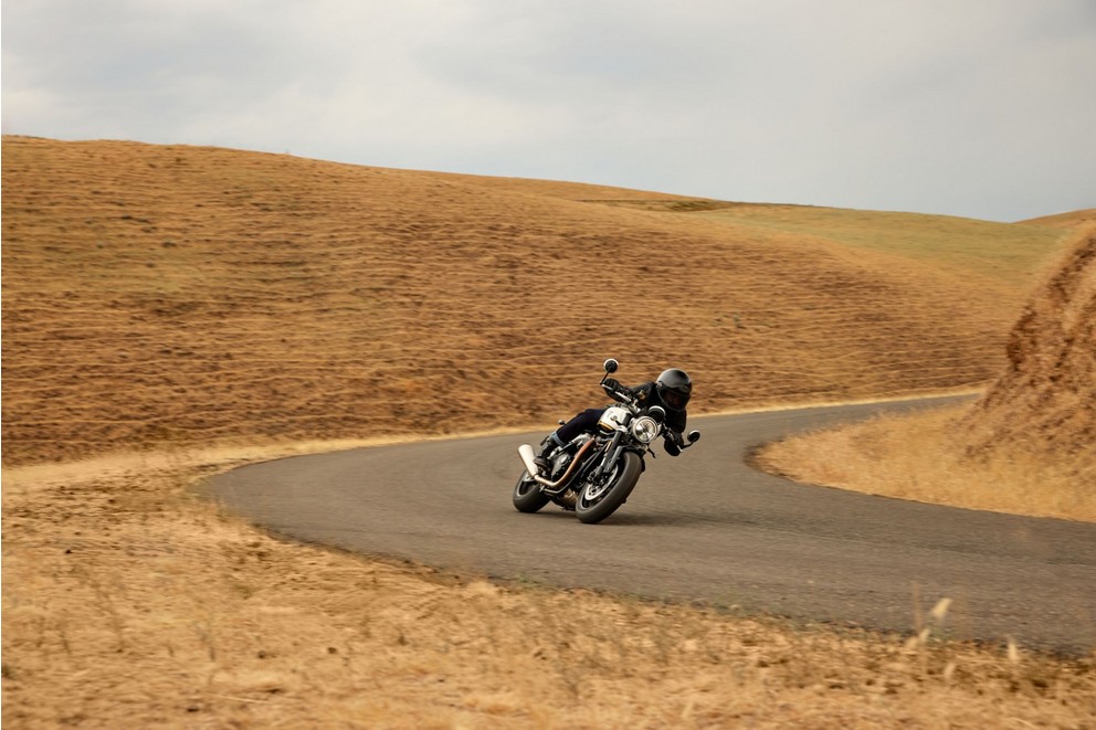 Triumph Speed Twin 1200 & Speed Twin 1200 RS 2025 - Слика 65