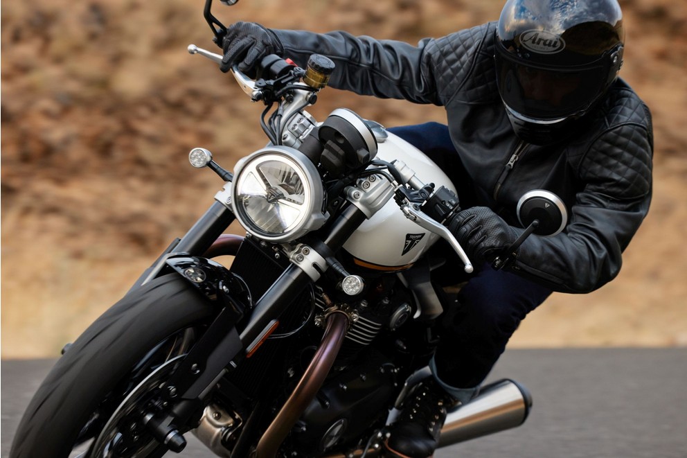 Triumph Speed Twin 1200 & Speed Twin 1200 RS 2025 - Слика 85