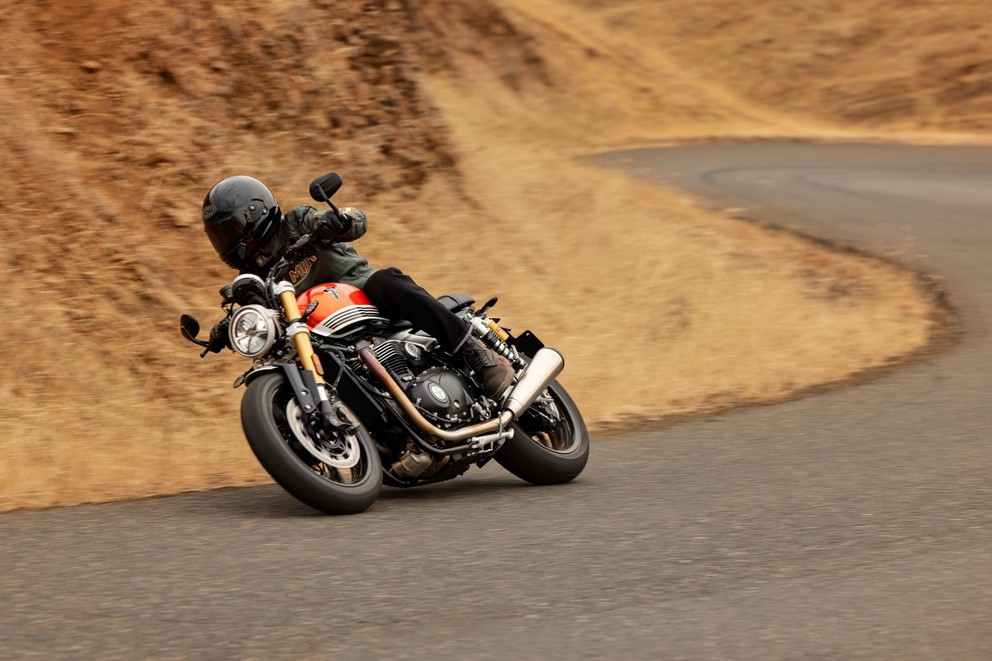 'Triumph Speed Twin 1200 & Speed Twin 1200 RS 2025' - Resim 90