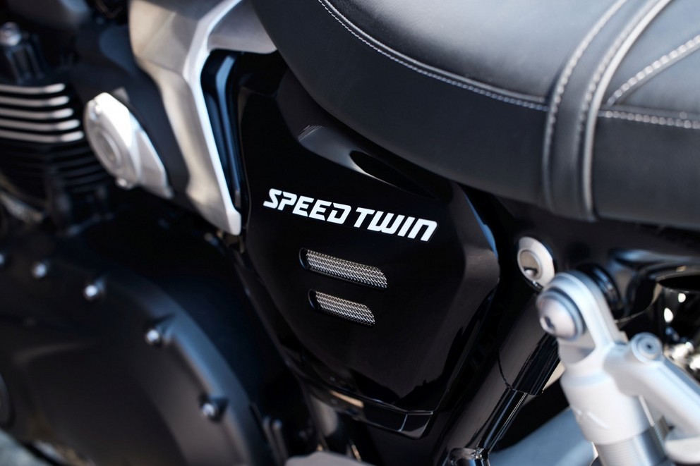 'Triumph Speed Twin 1200 & Speed Twin 1200 RS 2025' - Resim 49