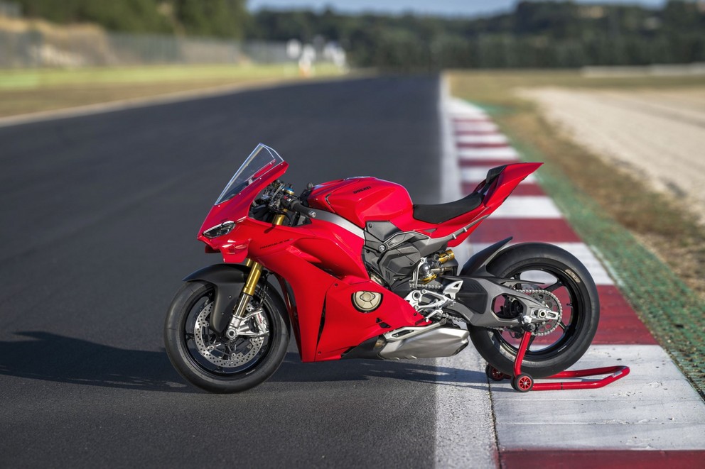 Ducati Panigale V4 S 2025 Teszt - Kép 48