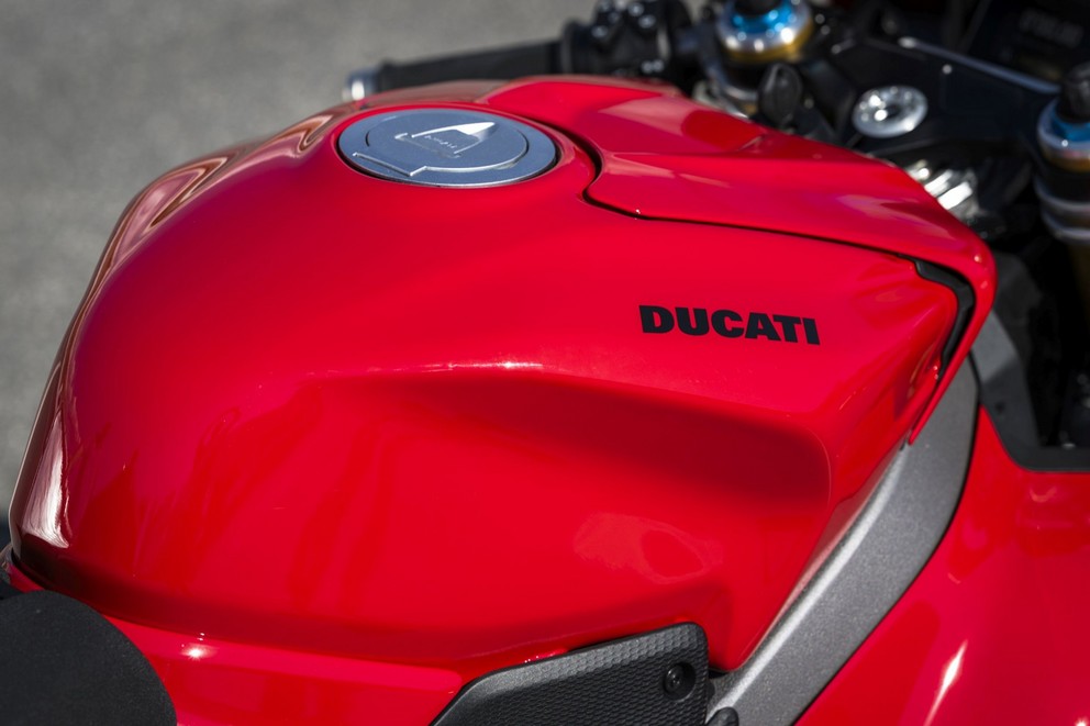 Teste da Ducati Panigale V4 S 2025 - Imagem 98