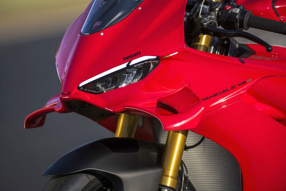 Ducati Panigale V4 S 2025 Test - Bild 86