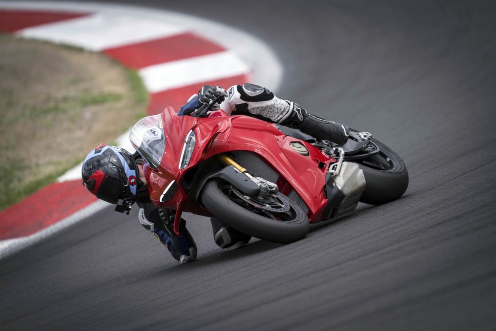 Ducati Panigale V4 S 2025 Test - Obrázok 1