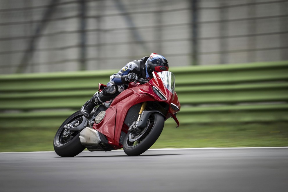 Teste da Ducati Panigale V4 S 2025 - Imagem 67