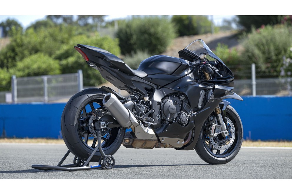 Yamaha R1 RACE 2025 - Bild 18