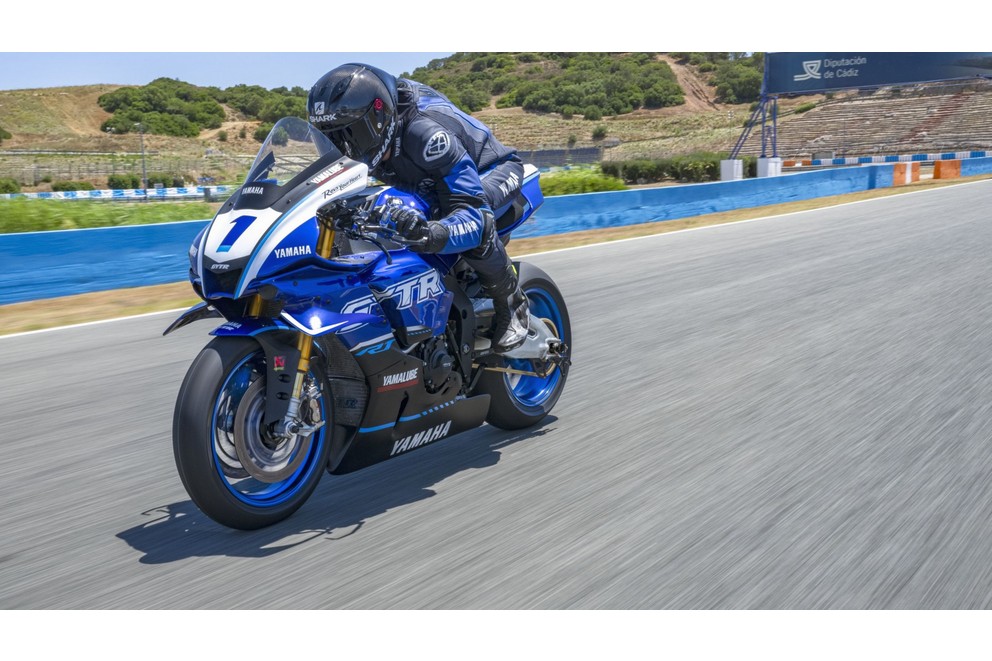 Yamaha R1 GYTR 2025 - Imagen 27